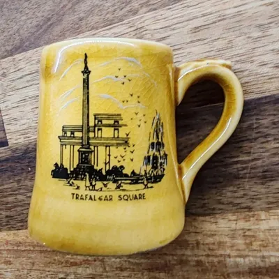 Pichet miniature vintage souvenir